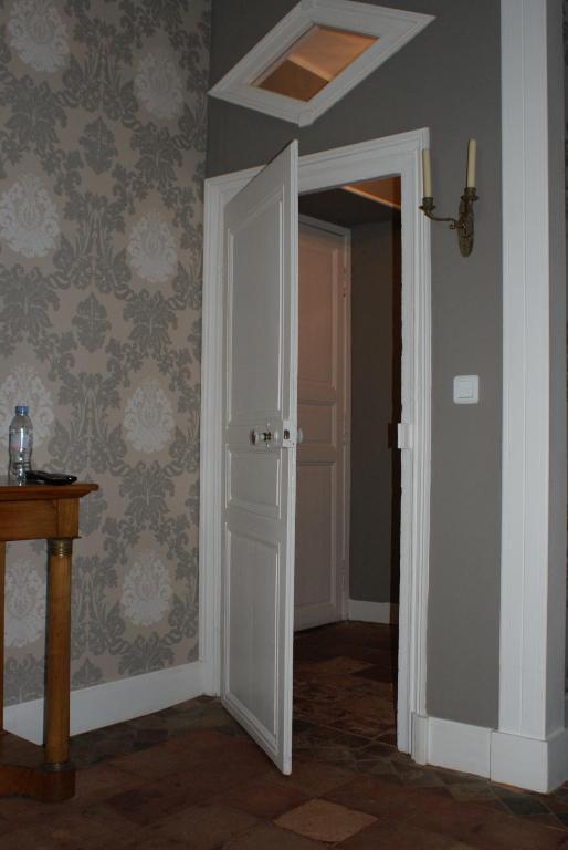 Chateau De La Fresnaye Bed & Breakfast Saint-Aubin-de-Luigne Room photo
